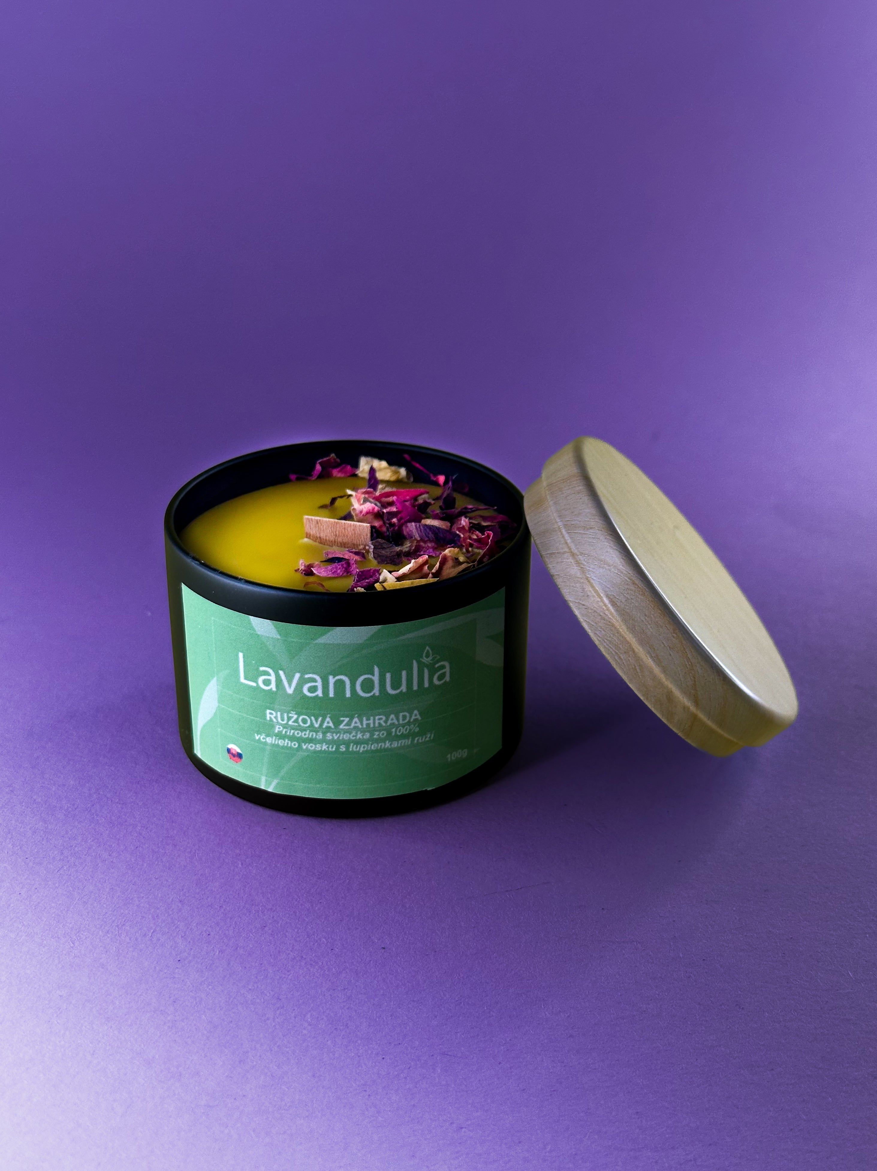 Růžová zahrada – přírodní svíčka ze 100% včelího vosku s růží